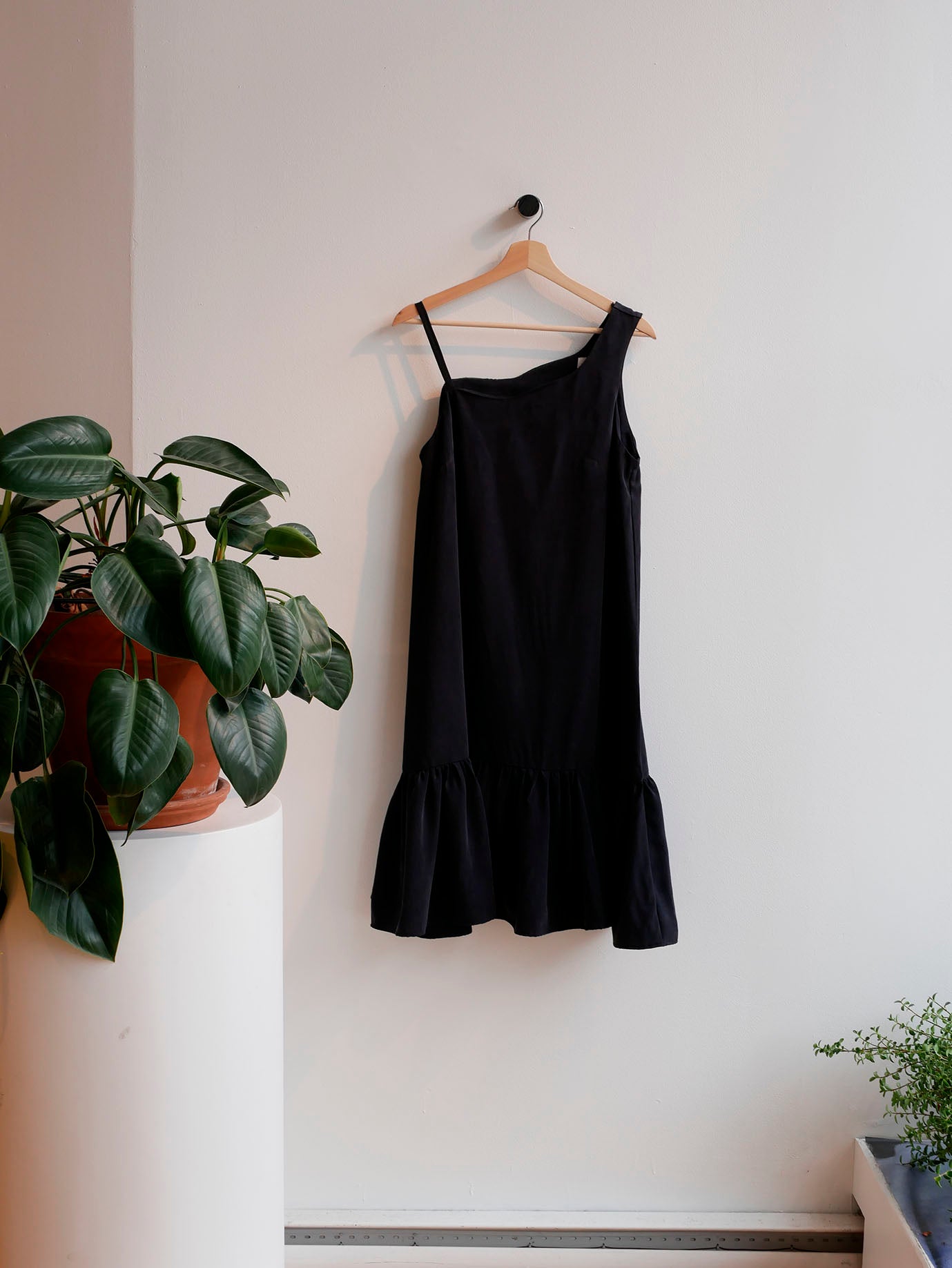 Sia A-Line Summer Dress (Black Cupro)