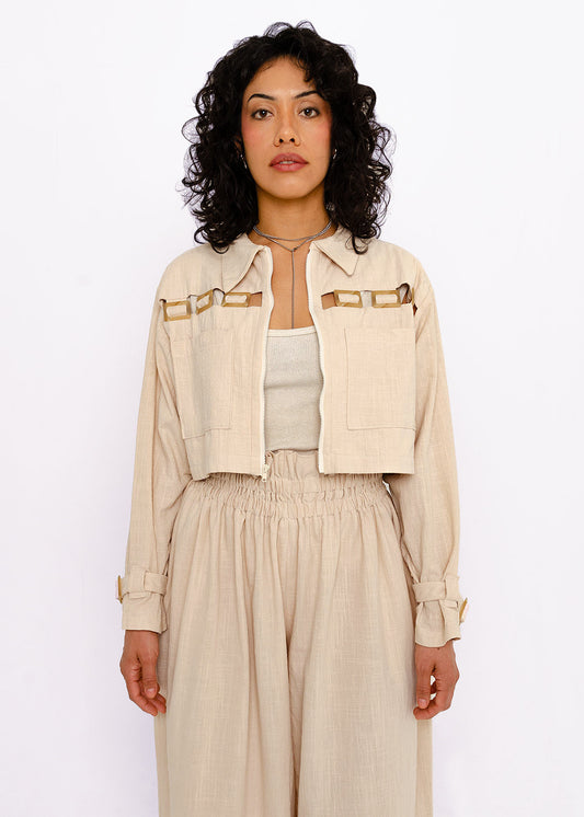 Cream cropped jacket with tortoise hardware, crinkled cotton fabric