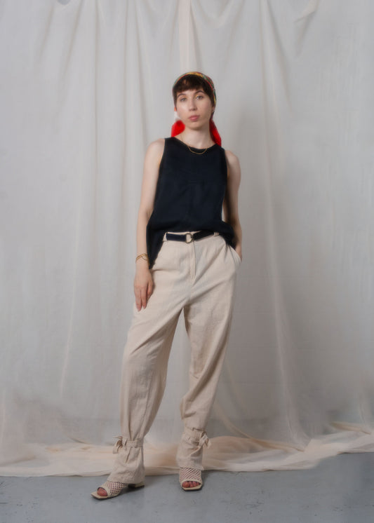 Drea High waisted pants with ankle ties