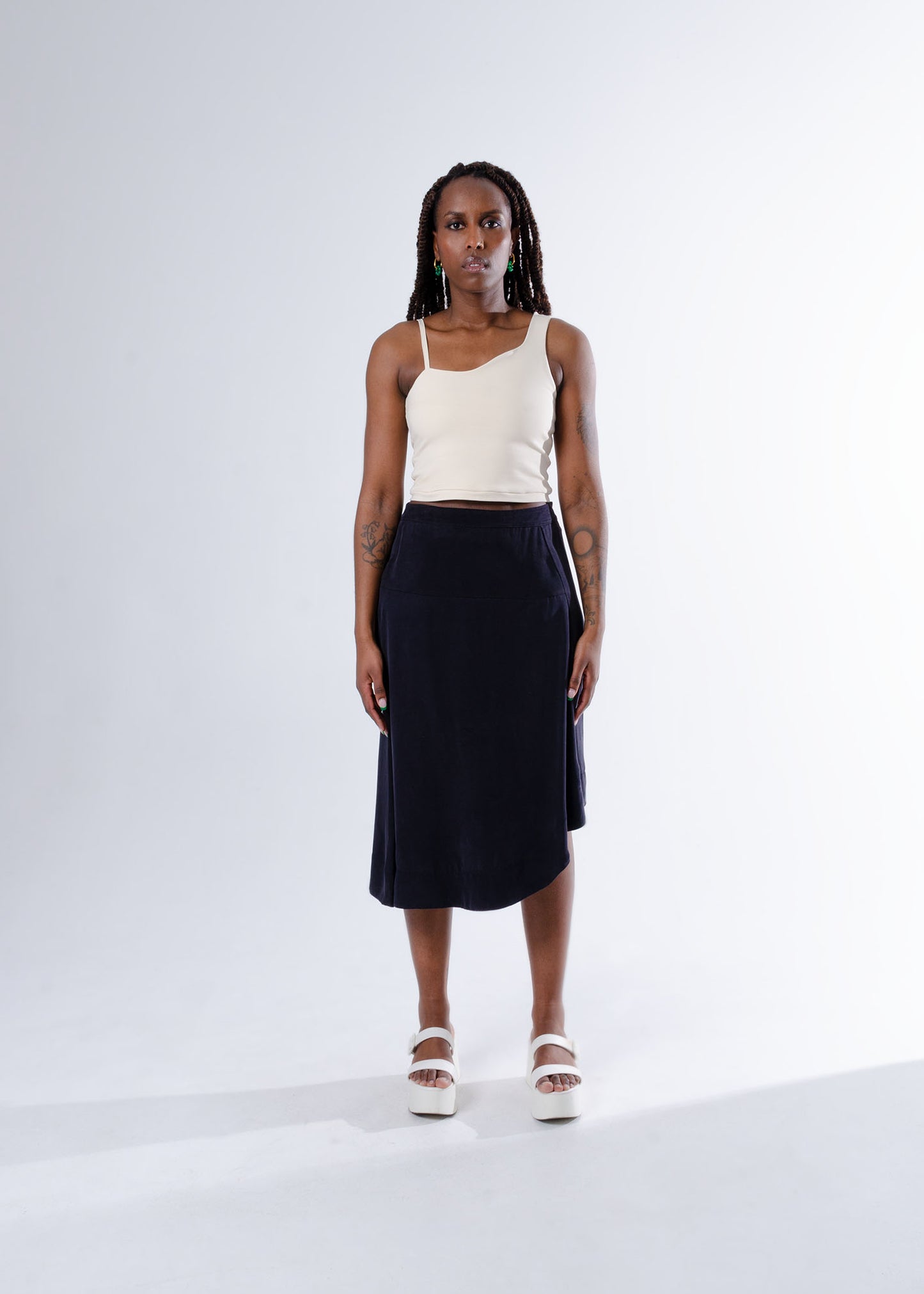Deisy A-Line Midi Skirt (Black)